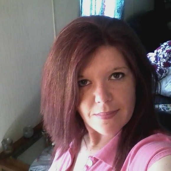 Meet your Posher, Janet - Picture 7 of 8